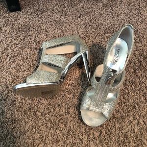 Michael kors silver zip up pumps size 9 nwot
